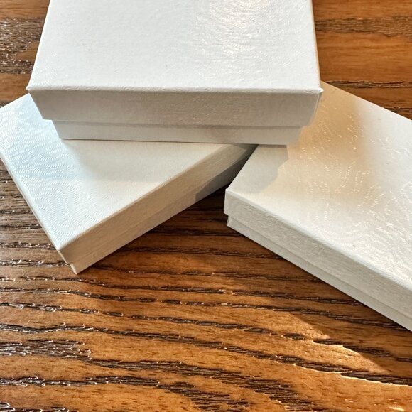 10 Set White Embossed Swirl Jewelry Boxes Fiber fill included 3x2.25x1" - Picture 7 of 7